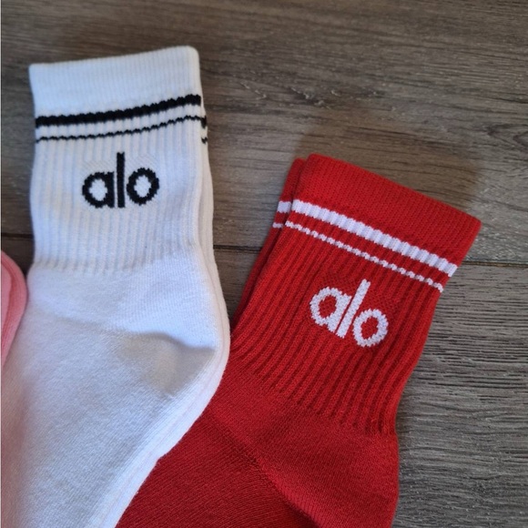 Alo Throwback socks 3 pairs brand new - Picture 2 of 3